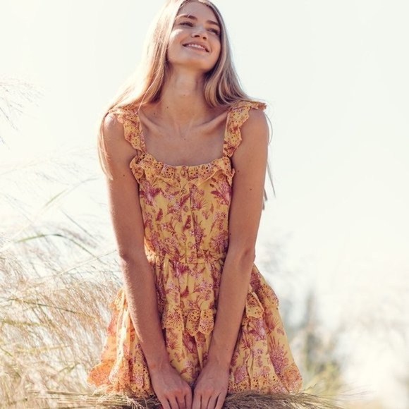 Krewe du Q Tahiti Dress (D5) - Picture 2 of 8